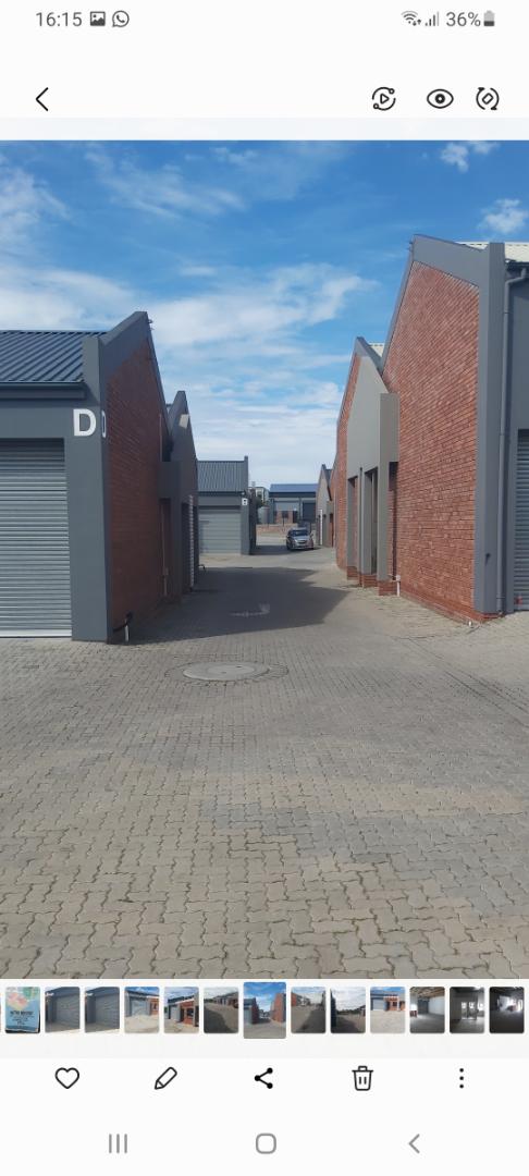 To Let Commercial Property for Rent in Overbaakens Eastern Cape